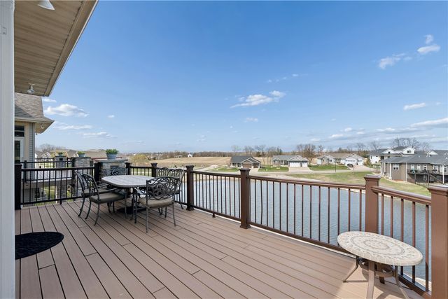 604 Majestic Oak Ridge, Solon, IA 52333
