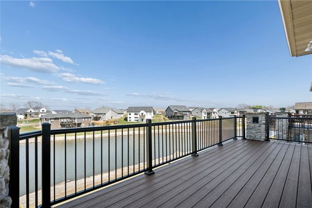 604 Majestic Oak Ridge, Solon, IA 52333