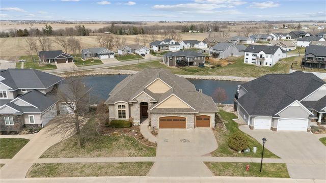 604 Majestic Oak Ridge, Solon, IA 52333