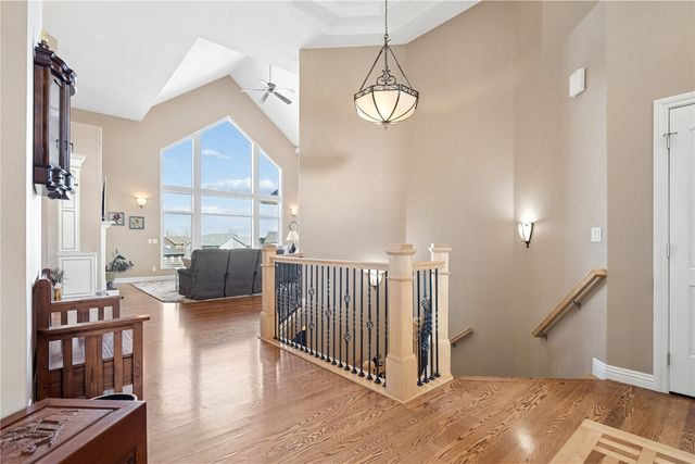 604 Majestic Oak Ridge, Solon, IA 52333