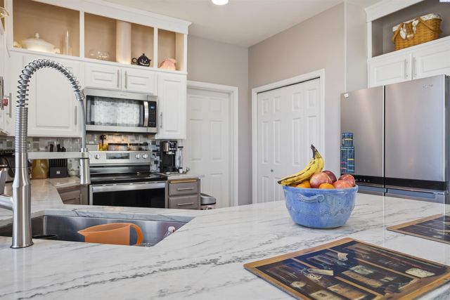 9819 Mustang Drive, Pasco, WA 99301