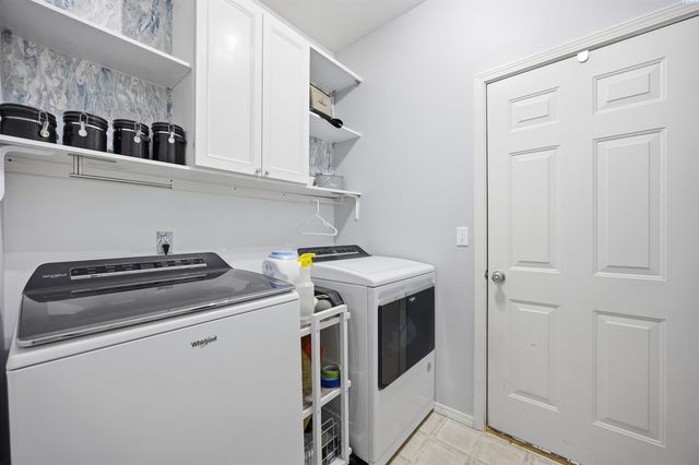 9819 Mustang Drive, Pasco, WA 99301