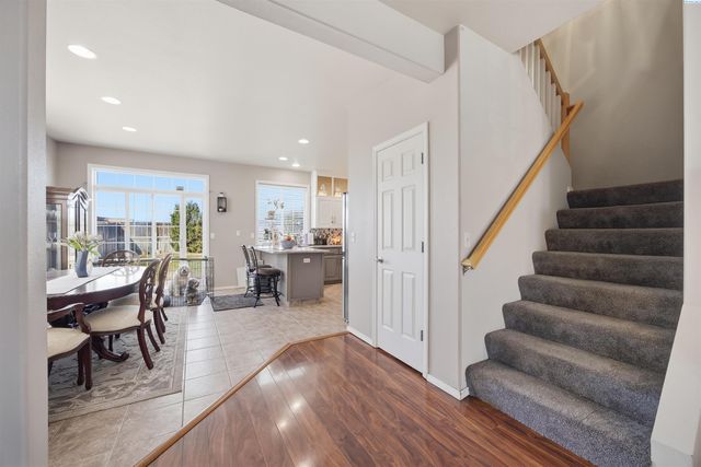 9819 Mustang Drive, Pasco, WA 99301