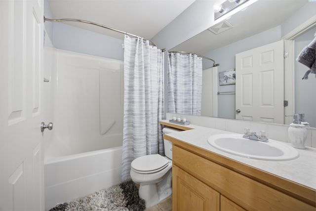 9819 Mustang Drive, Pasco, WA 99301