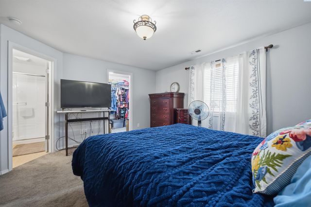 9819 Mustang Drive, Pasco, WA 99301