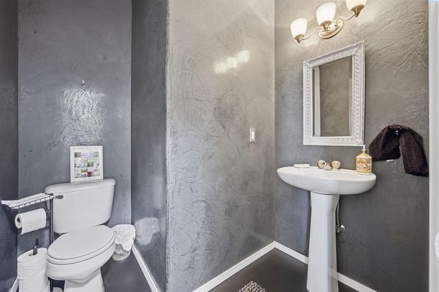 9819 Mustang Drive, Pasco, WA 99301