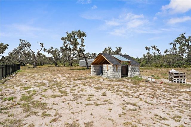 1116 406th CT E, Myakka City, FL 34251