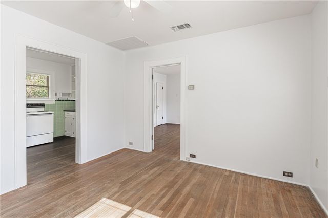 1312 20th Street GA, Huntsville, TX 77340