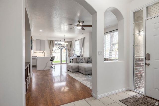 634 CANTERBURY LN, North Salt Lake, UT 84054