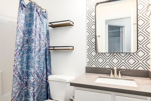 634 CANTERBURY LN, North Salt Lake, UT 84054