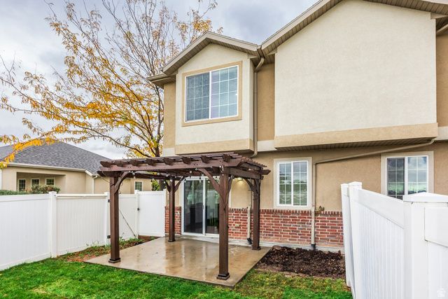 634 CANTERBURY LN, North Salt Lake, UT 84054