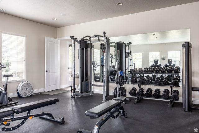 634 CANTERBURY LN, North Salt Lake, UT 84054