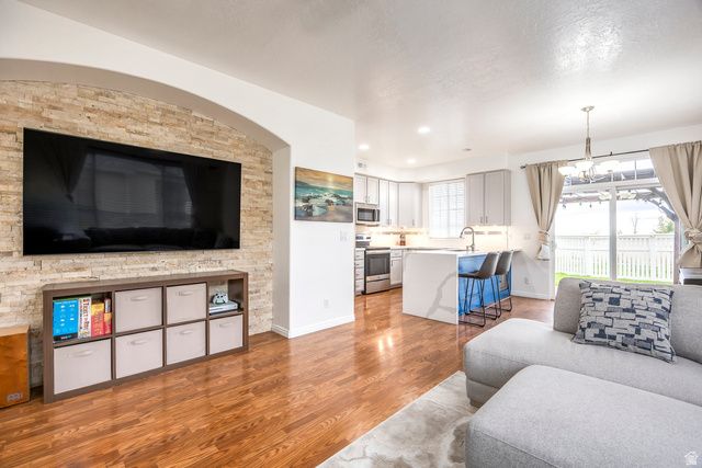 634 CANTERBURY LN, North Salt Lake, UT 84054