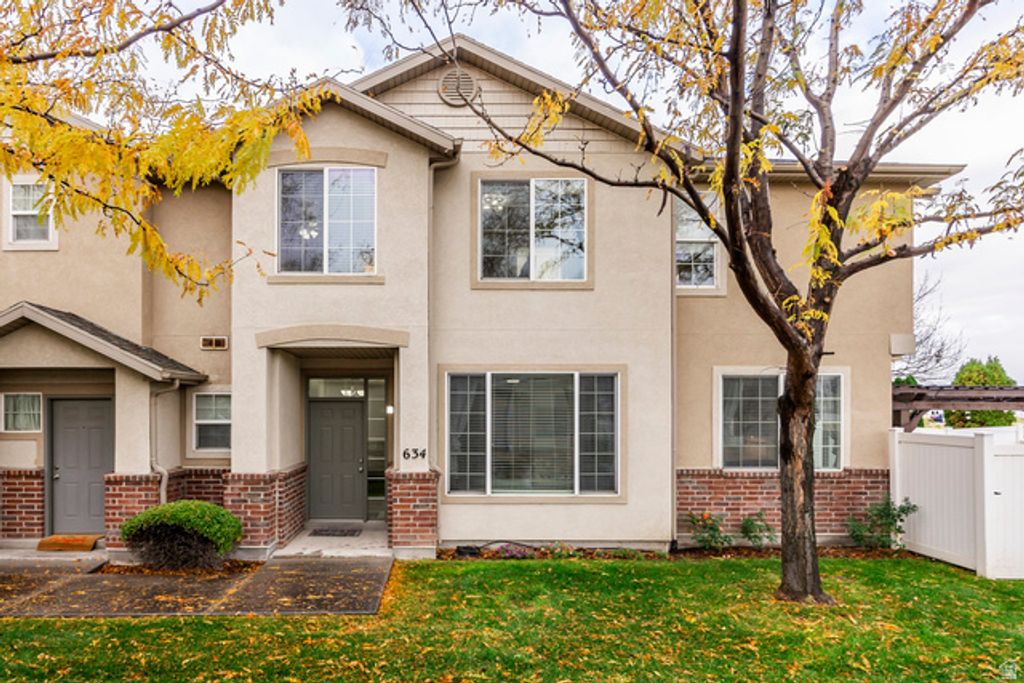 634 CANTERBURY LN, North Salt Lake, UT 84054