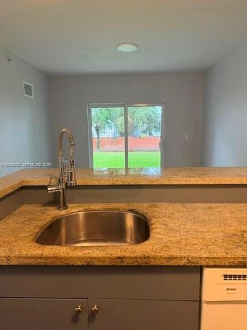11060 SW 196th St 110, Cutler Bay, FL 33157