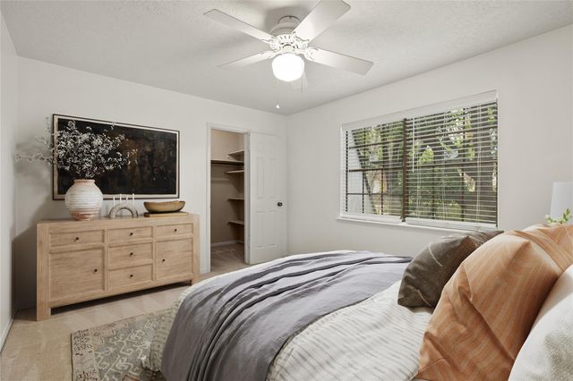 8007 Suspiro Drive, Houston, TX 77083