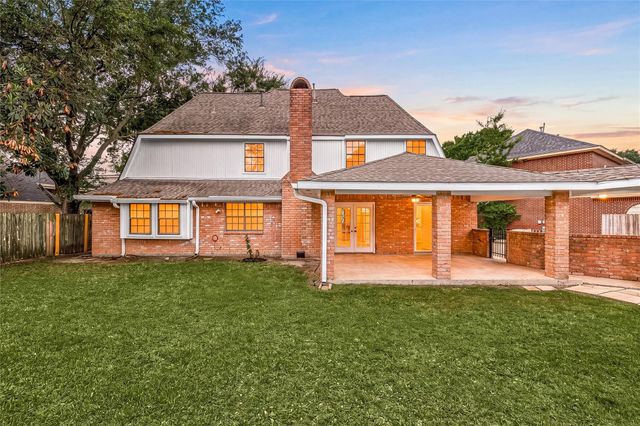 8007 Suspiro Drive, Houston, TX 77083