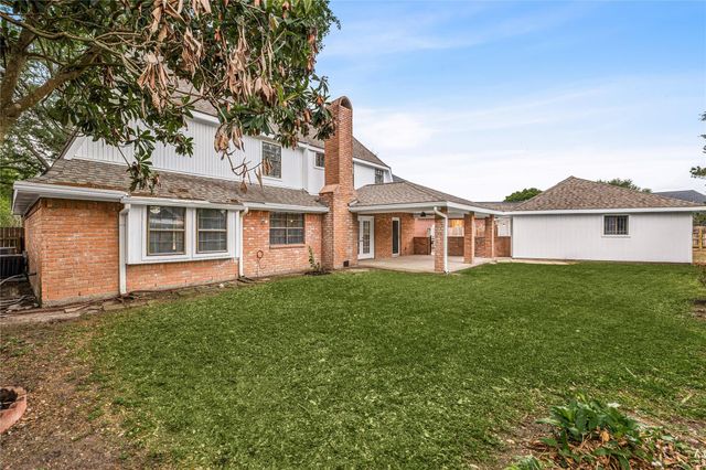 8007 Suspiro Drive, Houston, TX 77083