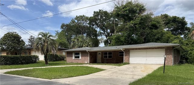 722 Sherwood Avenue, Inverness, FL 34450