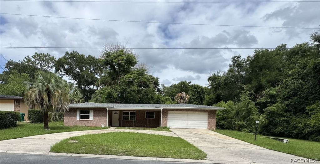 722 Sherwood Avenue, Inverness, FL 34450