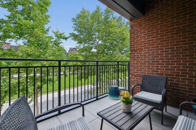 828 Bobcat Avenue, 207, Columbus, OH 43212