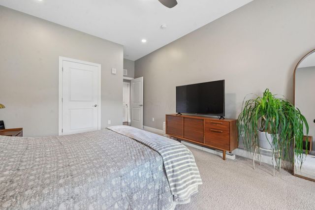 828 Bobcat Avenue, 207, Columbus, OH 43212