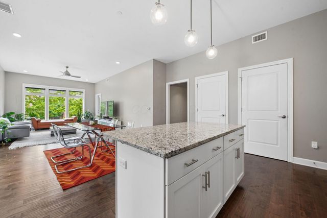 828 Bobcat Avenue, 207, Columbus, OH 43212