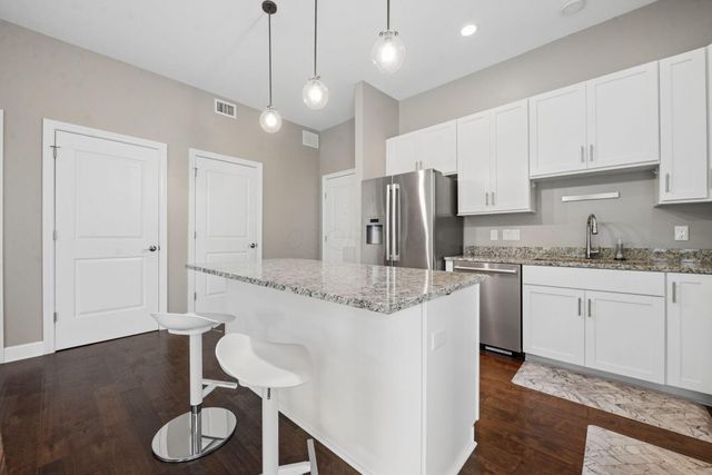 828 Bobcat Avenue, 207, Columbus, OH 43212
