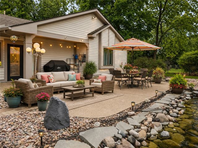 1511 Lindenhurst Drive, Centerville, OH 45459