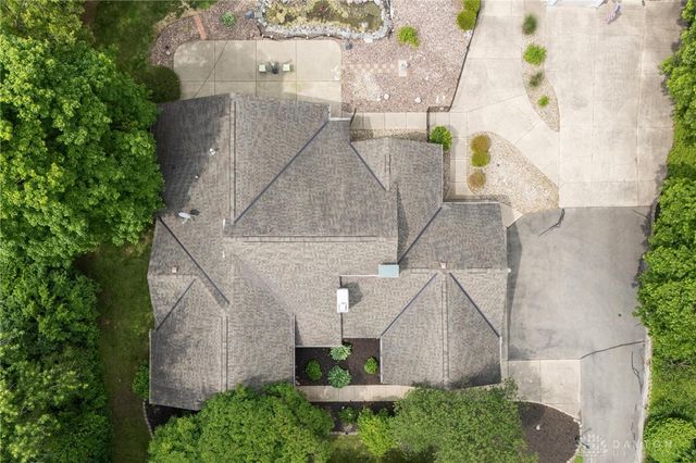 1511 Lindenhurst Drive, Centerville, OH 45459