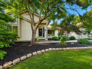 1511 Lindenhurst Drive, Centerville, OH 45459