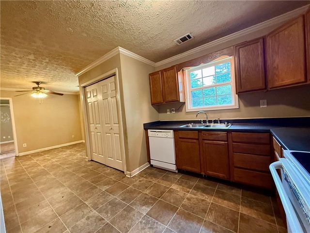 208 Donna Lane, Dallas, GA 30157