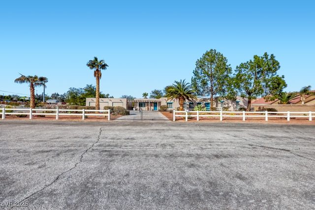 1224 Sur Este Avenue, Las Vegas, NV 89123