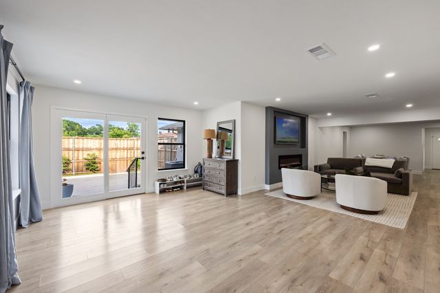 415 Pittman Street, Richardson, TX 75081