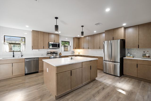 415 Pittman Street, Richardson, TX 75081
