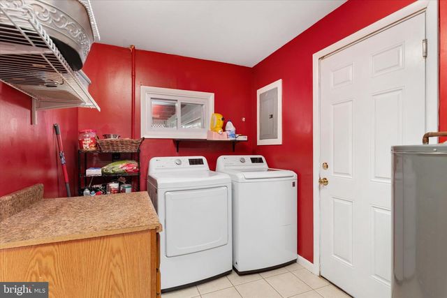 711 HOLLY AVE, Pasadena, MD 21122