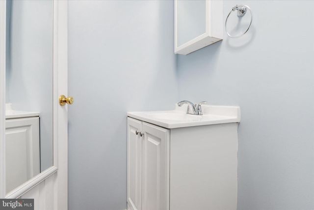 711 HOLLY AVE, Pasadena, MD 21122