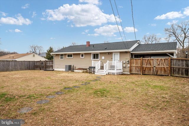 711 HOLLY AVE, Pasadena, MD 21122