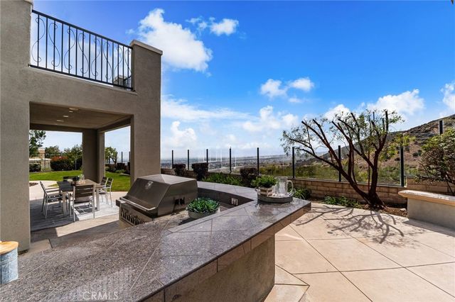 4568 Creekside Lane, Fontana, CA 92336
