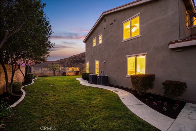 4568 Creekside Lane, Fontana, CA 92336