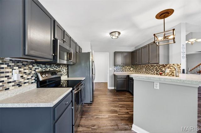 306 Serenity Crossing Court, St Peters, MO 63376
