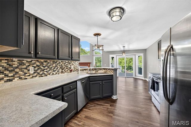 306 Serenity Crossing Court, St Peters, MO 63376