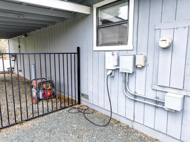 5557 Everglade Trl, Browns Valley, CA 95918