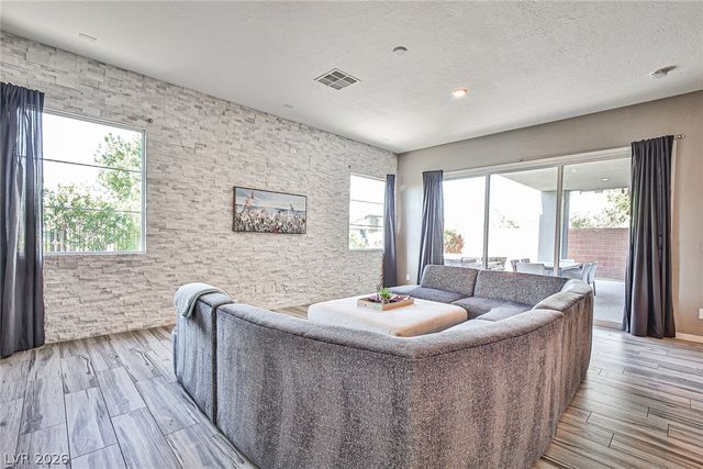 10226 Jade Gardens Drive, Las Vegas, NV 89135