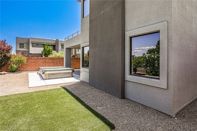 10226 Jade Gardens Drive, Las Vegas, NV 89135