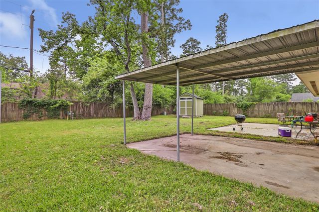 218 Swift Current Drive, Huffman, TX 77336