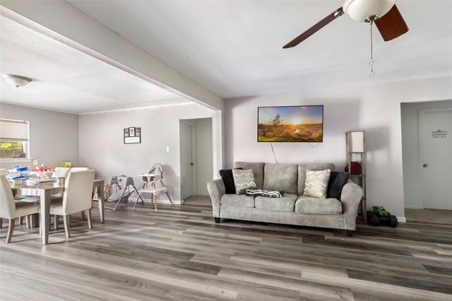 218 Swift Current Drive, Huffman, TX 77336