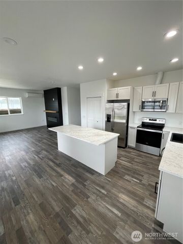 235 Morton Street, Sumas, WA 98295