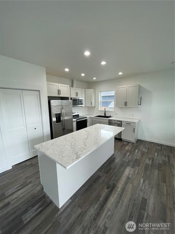 235 Morton Street, Sumas, WA 98295