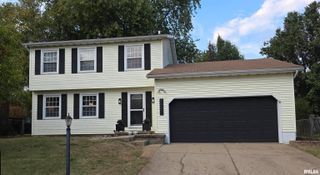 1507 W QUEENS COURT Road, Peoria, IL 61614